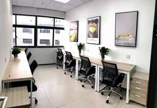 太原电池立式注塑机设备