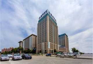 大连市个性化口腔诊所门头装修